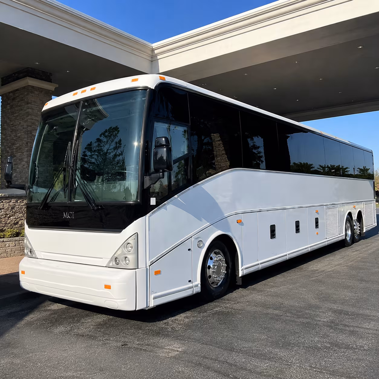 charter bus pickups and drop offs at msp terminal 1 lindbergh and terminal 2 humphrey