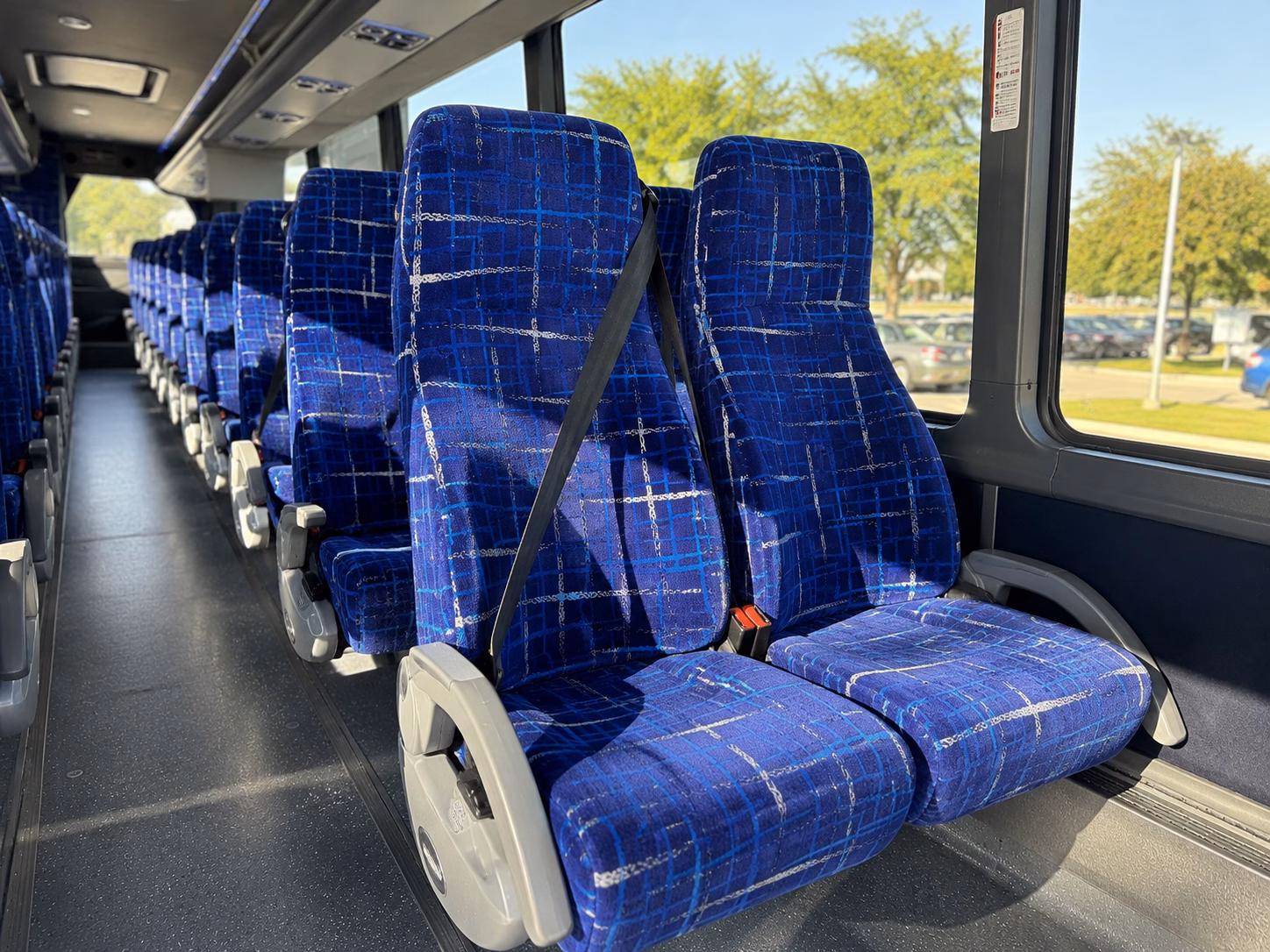 lake minnetonka and western suburb wedding shuttles
