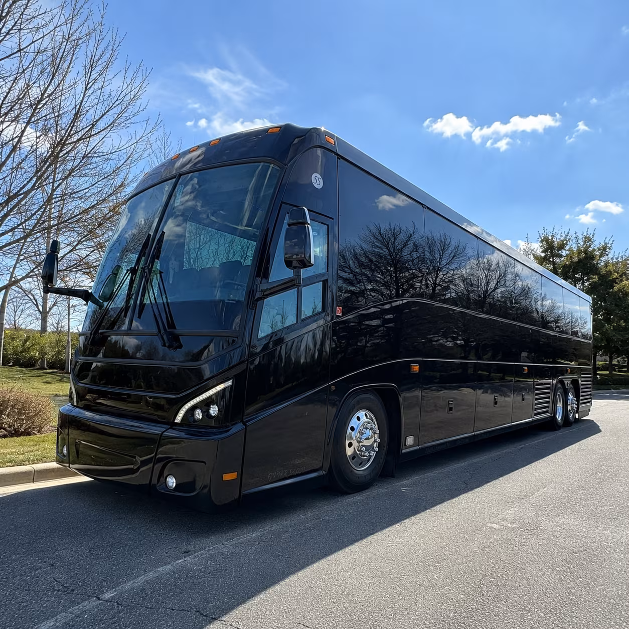 reliable personnel shuttles between edina and the minneapolis saint paul ang base